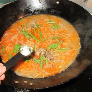 麻辣萝卜丝鱼汤的做法步骤13