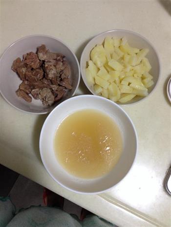 9M辅食—土豆牛肉泥的做法步骤2