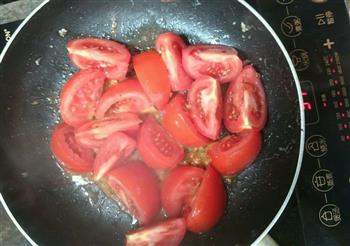 鱼腩番茄金针菇汤的做法步骤5