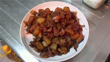 超级简单鸡腿炖土豆的做法步骤6