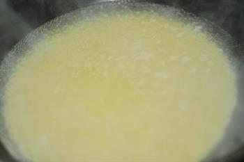 韭菜鸡蛋炒小米饭的做法步骤3