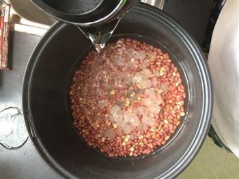 红豆薏米汤的做法图解2