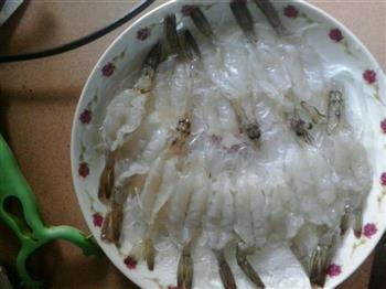 蒜蓉蒸虾的做法步骤3
