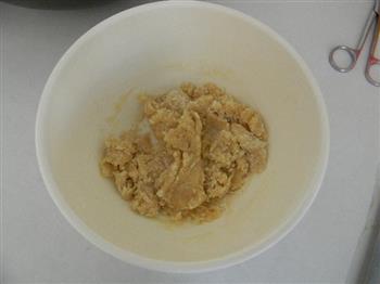 蜂蜜奶黄馅月饼的做法步骤3
