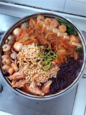 韩国泡菜部队汤的做法步骤5