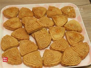 广式莲蓉月饼-传统的月饼传统的味道的做法图解15