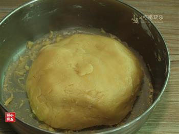 广式莲蓉月饼-传统的月饼传统的味道的做法图解3