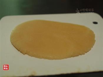 广式莲蓉月饼-传统的月饼传统的味道的做法步骤9