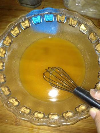 传统莲蓉蛋黄月饼的做法步骤7