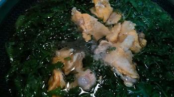 蛤蜊鸡蛋菊花菜汤的做法图解4