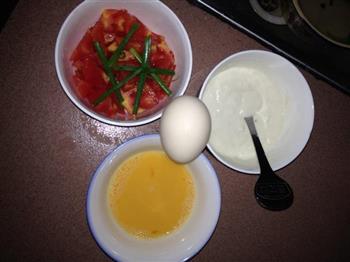西红柿蛋花面疙瘩汤的做法步骤1