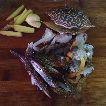 螃蟹白菜炖豆腐的做法图解2