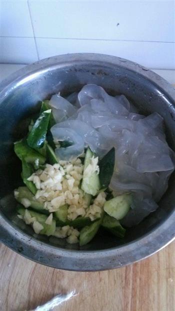 黄瓜拌拉皮的做法步骤3