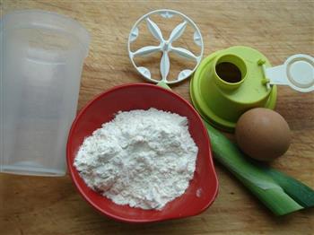 十分钟打造健康早餐鸡蛋饼的做法步骤1