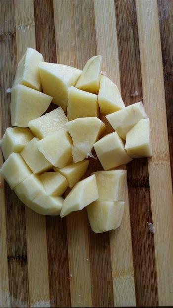 咖喱牛腩土豆的做法图解3