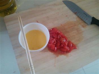 番茄大虾鸡蛋烩面的做法步骤2