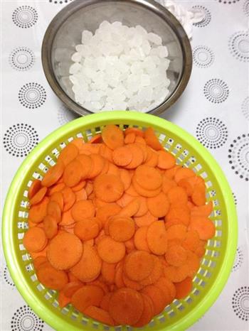 胡萝卜糖的做法步骤1