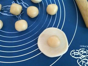 红豆沙酥皮月饼的做法步骤9