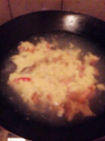 减肥西红柿鸡蛋白菜汤的做法步骤2
