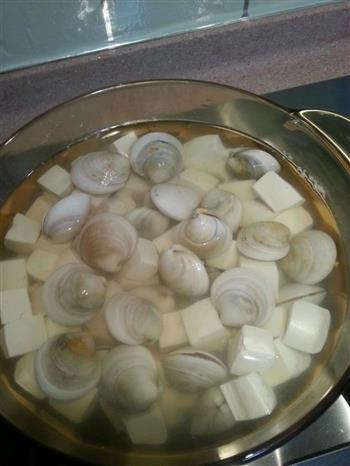 豆腐蛤蜊虾皮汤的做法步骤4