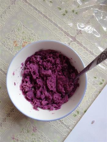 紫色诱惑-紫薯馒头&mini花卷的做法步骤1