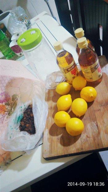 制作柠檬醋的做法步骤1