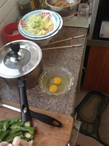 秋葵炒鸡蛋的做法步骤3