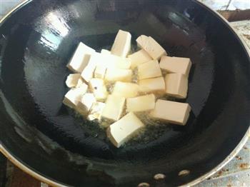 香煎豆腐炒青菜的做法步骤4
