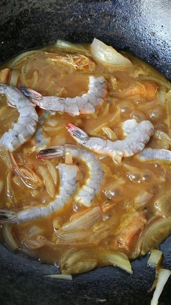 泰式咖喱虾的做法步骤4