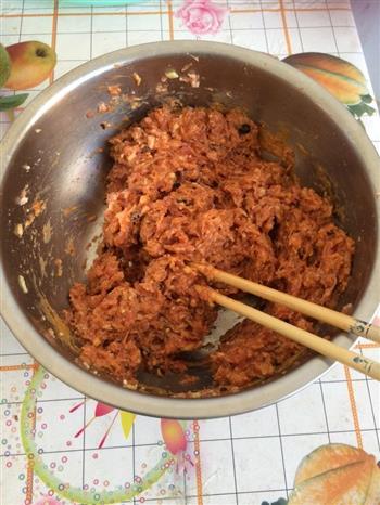 榨菜饺子 猪肉大白菜饺子的做法步骤4