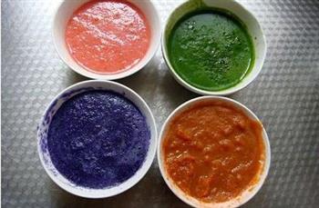 自制纯天然蔬菜汁彩色面条的做法步骤2