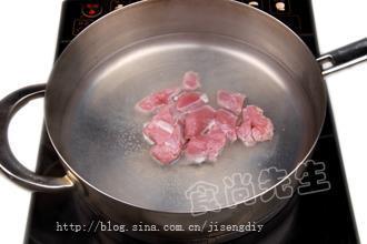 姬松茸瘦肉南瓜盅的做法步骤5