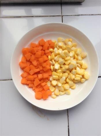 胡萝卜玉米粥的做法步骤1