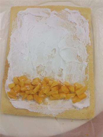 芒果蛋糕卷的做法图解11