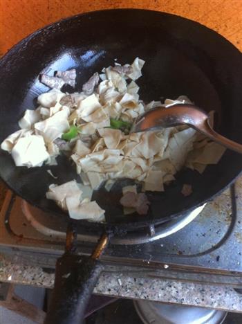 尖椒干豆腐的做法步骤7