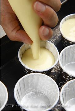 乳酪蒸蛋糕的做法步骤4