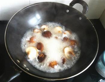 香菇炒肉丝的做法步骤2
