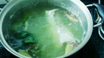 洋葱青椒回锅肉的做法步骤1