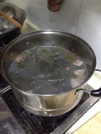 超级鲜美的私房海带排骨汤的做法步骤10
