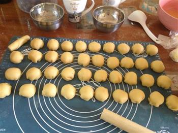 恺妈自制红豆蛋黄酥的做法步骤10