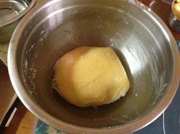 恺妈自制红豆蛋黄酥的做法步骤2