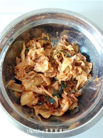 韩式辣白菜丸子汤的做法步骤1