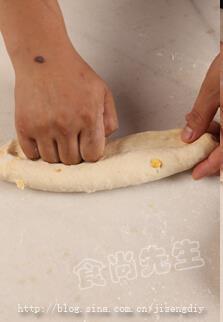 粗粮玉米面包的做法图解6