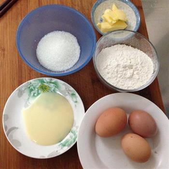 炼乳海绵杯子蛋糕-附全蛋打发法的做法步骤1