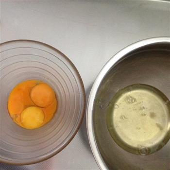 香橙杯子蛋糕-分蛋法的做法图解2