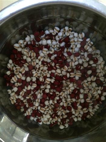 红豆薏米豆浆的做法步骤3