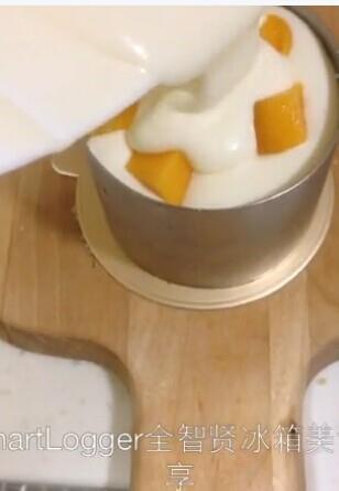 芒果酸奶慕斯的做法图解11