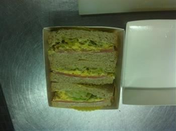 全麦火腿三明治的做法步骤9