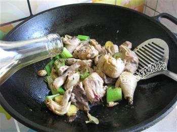 茶树菇炖鸡的做法步骤9