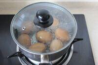 “吃不起”茶叶蛋-没关系，那就香菇卤蛋的做法步骤4